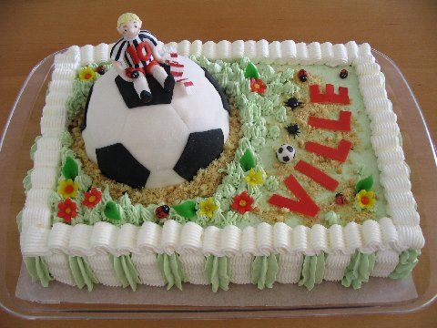 Jalkapallokenttä Kakku
